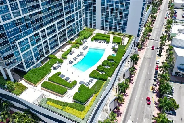 $2,690,000 | 6899 Collins Avenue, Unit 2208, Miami Beach, FL 33141