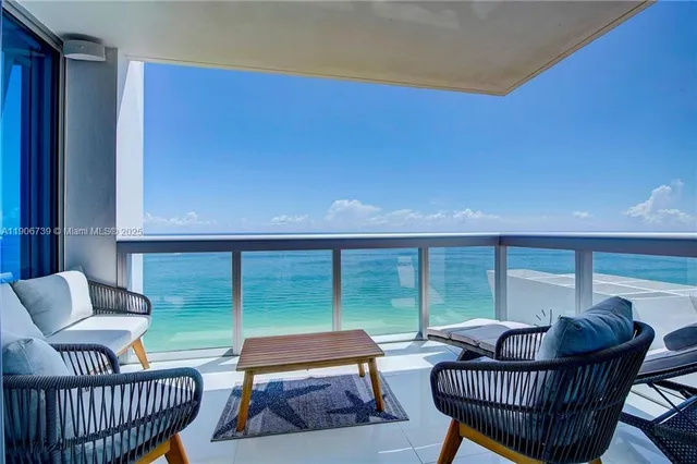 $2,690,000 | 6899 Collins Avenue, Unit 2208, Miami Beach, FL 33141