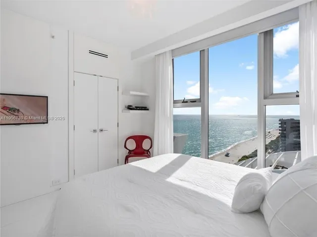 $2,690,000 | 6899 Collins Avenue, Unit 2208, Miami Beach, FL 33141