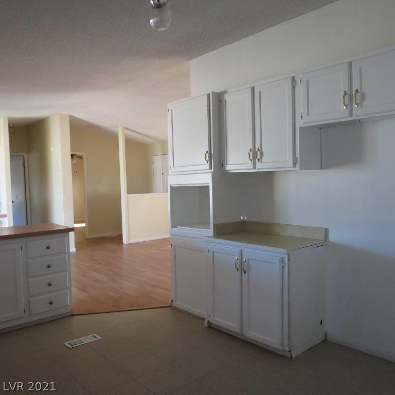 3790 Horn Road Pahrump, NV 89048 - Photo 9 of 23 Gallery Image 9