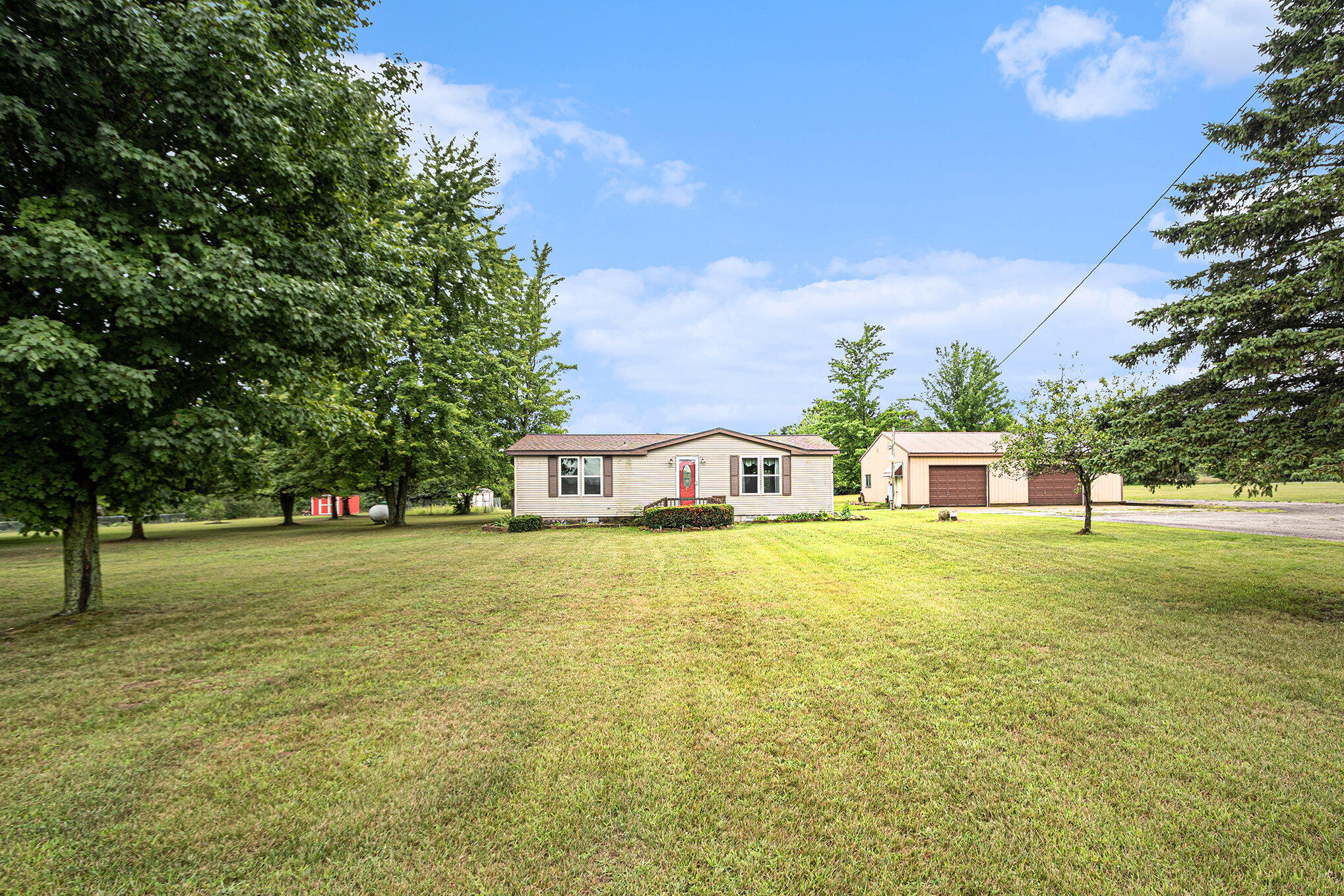 2771 West Arthur Road Rothbury, MI 49452 - Photo 3 of 18 003_dsc_4128_604
