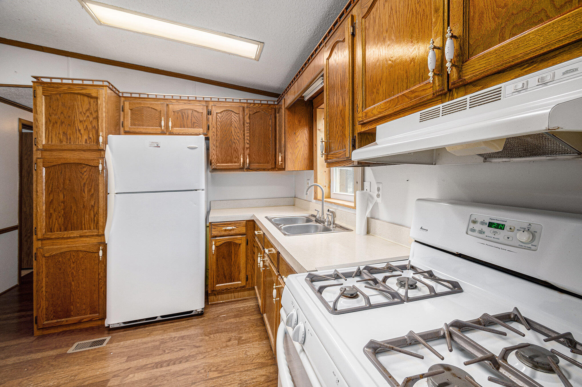 2771 West Arthur Road Rothbury, MI 49452 - Photo 4 of 18 008_dsc_4118_406