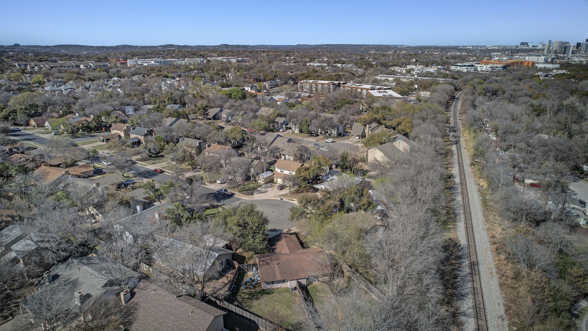 1403 Waterloo Trail Austin, TX 78704 - Photo 4 of 40