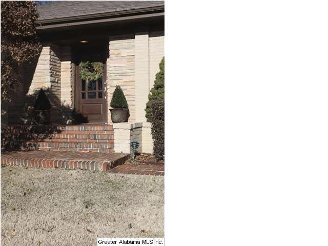 2430 Shades Crest Road Birmingham, AL 35216 - Photo 3 of 28