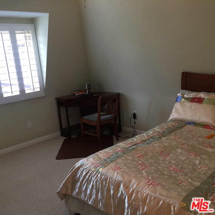 8120 Redlands Street, Unit 4 Playa del Rey, CA 90293 - Photo 11 of 15 Gallery Image 11