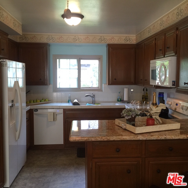 8120 Redlands Street, Unit 4 Playa del Rey, CA 90293 - Photo 8 of 15 Gallery Image 8