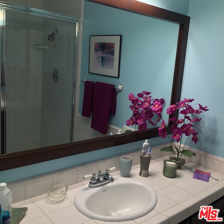 8120 Redlands Street, Unit 4 Playa del Rey, CA 90293 - Photo 10 of 15 Gallery Image 10