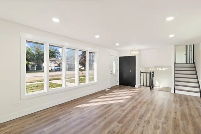 $384,000 | 11756 South Leamington Avenue, Alsip, IL 60803