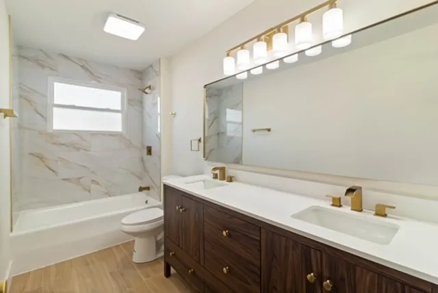 $384,000 | 11756 South Leamington Avenue, Alsip, IL 60803