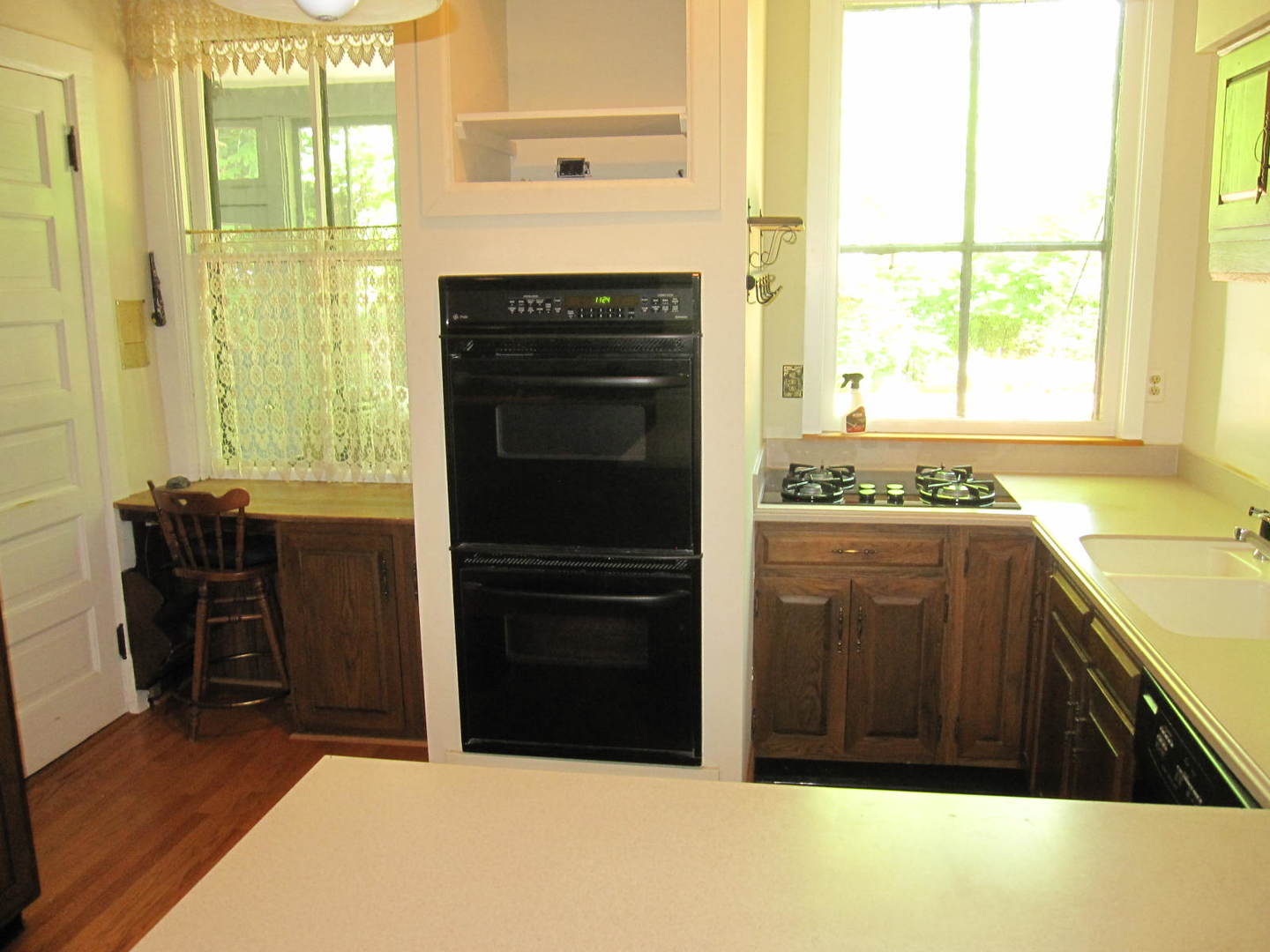 124 Gage Road Riverside, IL 60546 - Photo 14 of 37