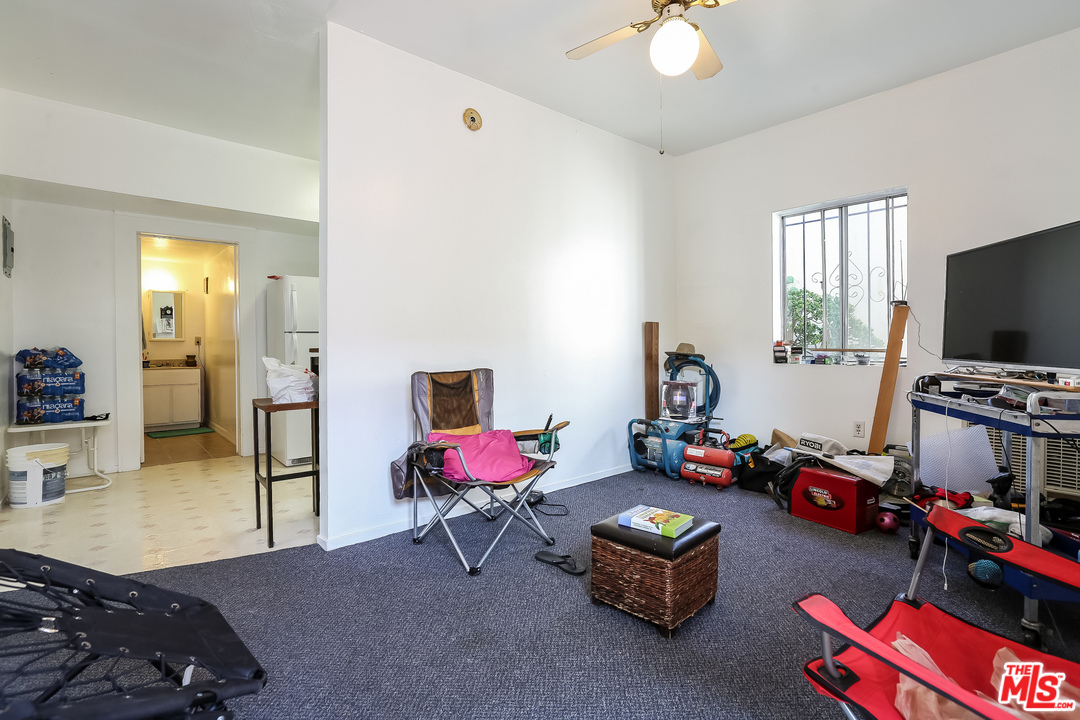 705 Brooks Avenue Venice, CA 90291 - Photo 43 of 44