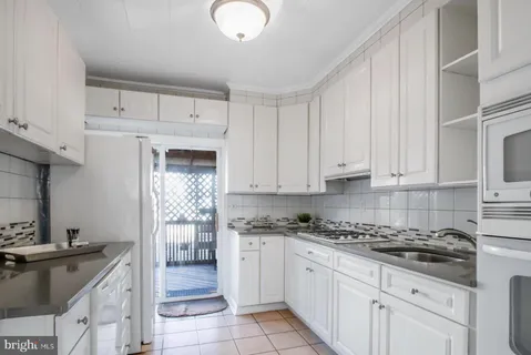 $250,000 | 2990 Chatham Street, Philadelphia, PA 19134