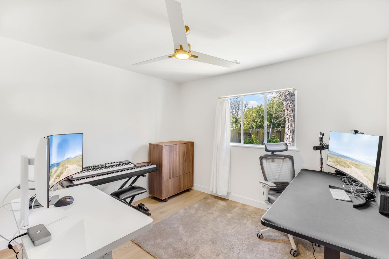 601 J Street Davis, CA 95616 - Photo 14 of 31