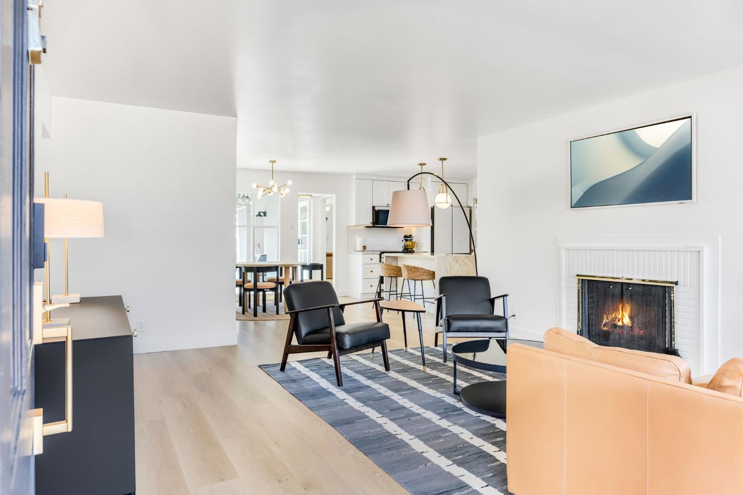 601 J Street Davis, CA 95616 - Photo 4 of 31