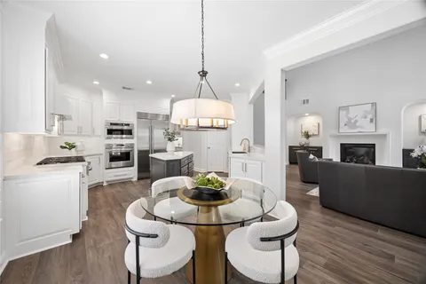 $925,000 | 6211 Alameda Point Lane, Houston, TX 77041