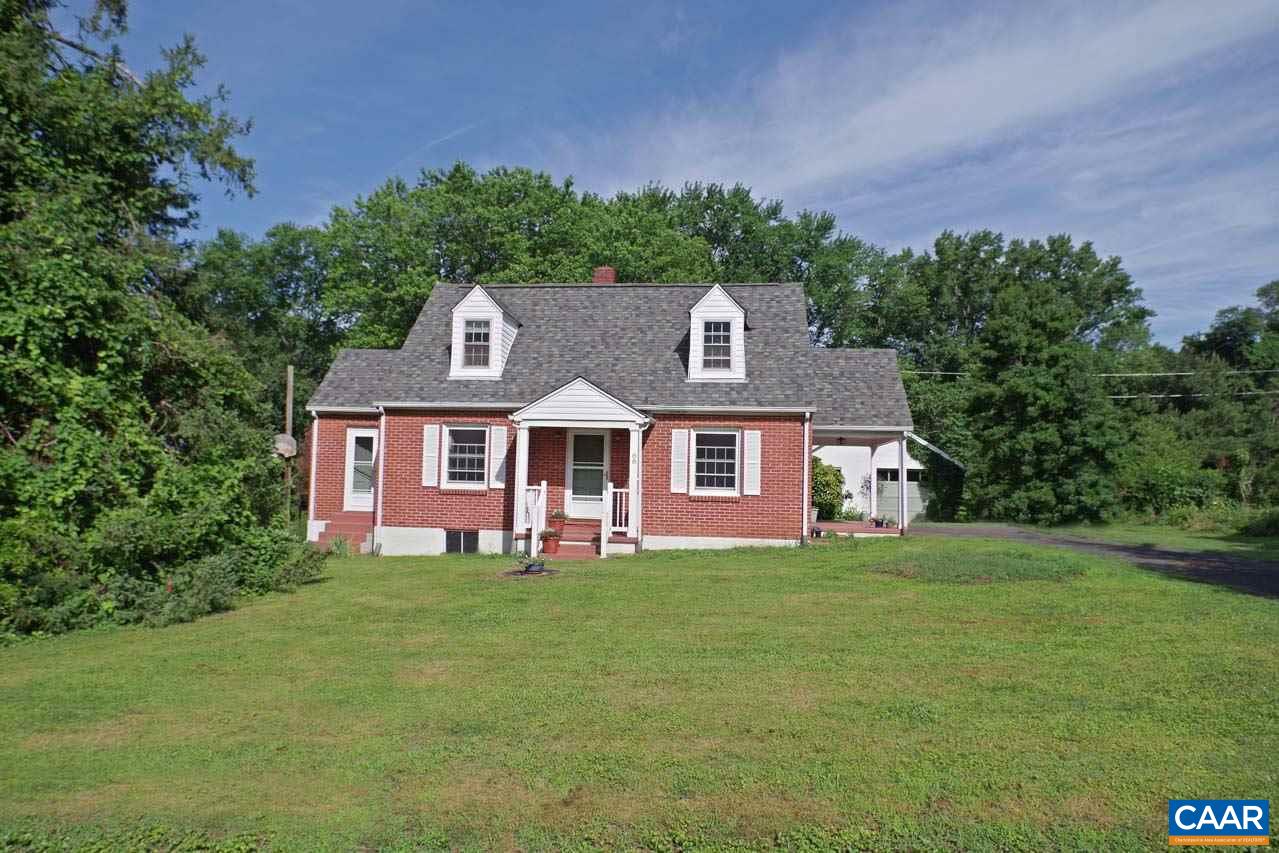 88 Court Street Lovingston, VA 22949 - Photo 44 of 44 a front view of a house with a garden