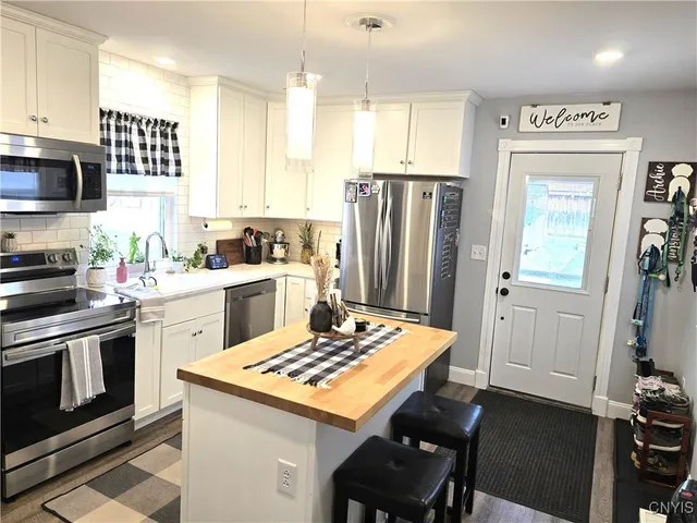 $165,000 | 7032 North Street, Leyden, NY 13433