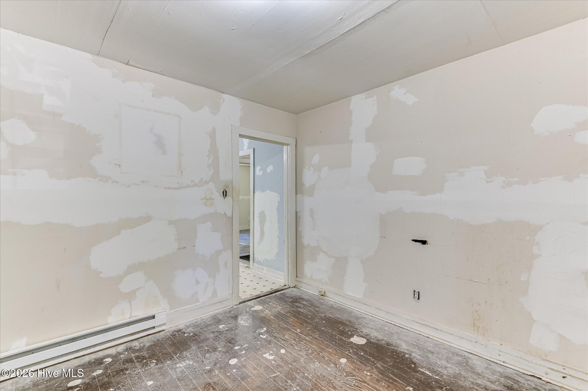 2806 Royal Street Augusta, GA 30909 - Photo 6 of 16 Living room