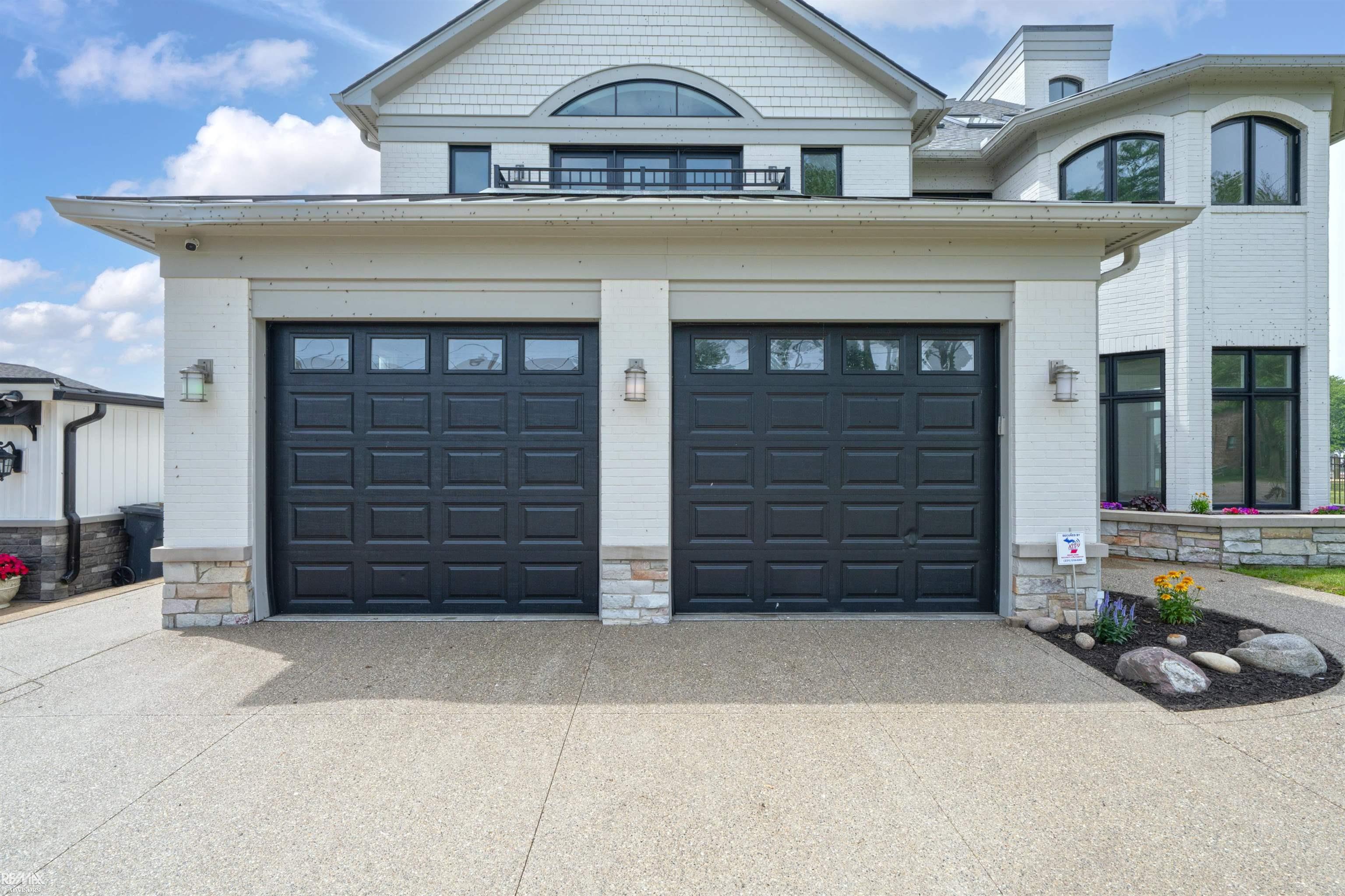 32824 North River Road Harrison Township, MI 48045 - Photo 9 of 97