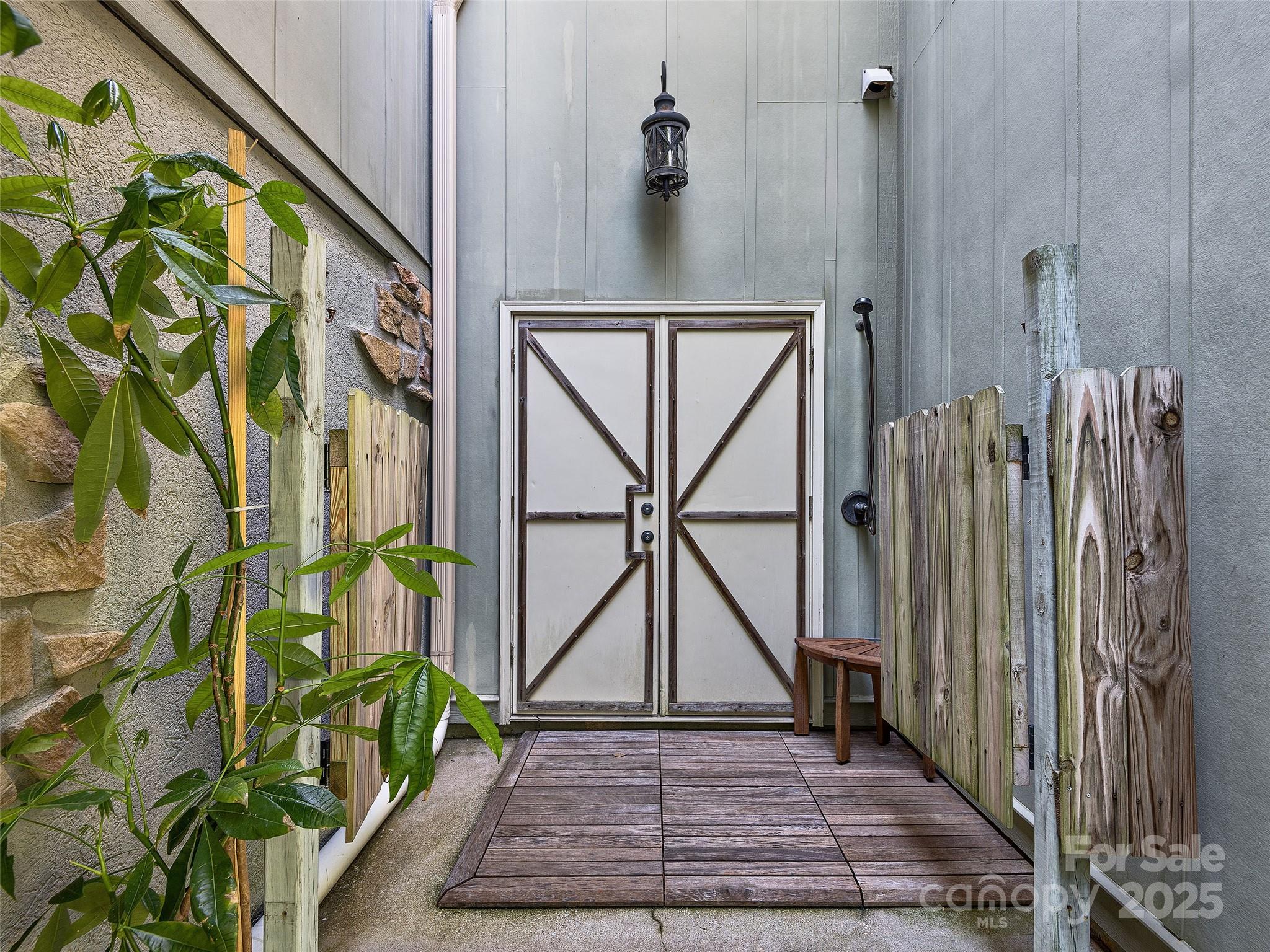 92 Island View Court Mill Spring, NC 28756 - Photo 32 of 48 a view of an entryway