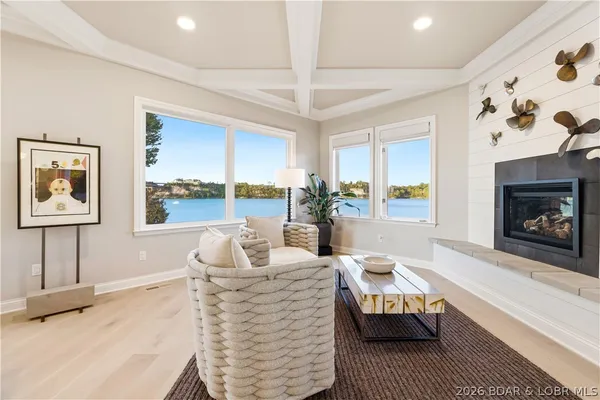$6,500,000 | 74 Via Preminenta, Sunrise Beach, MO 65079