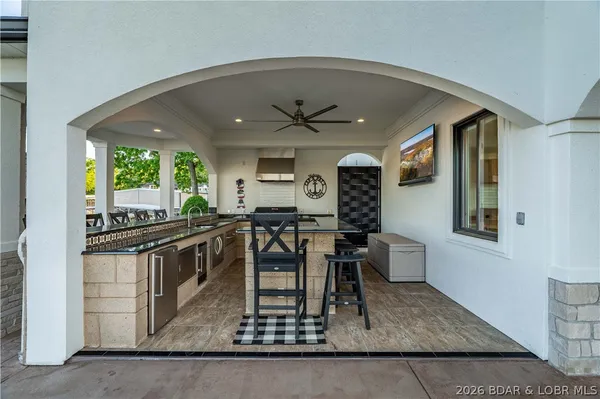 $6,500,000 | 74 Via Preminenta, Sunrise Beach, MO 65079