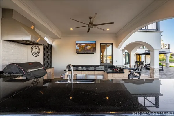 $6,500,000 | 74 Via Preminenta, Sunrise Beach, MO 65079