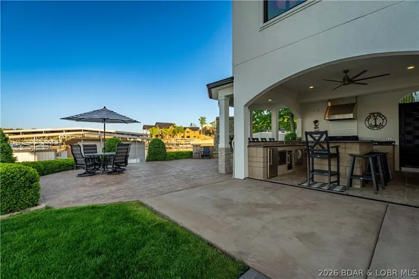 $6,500,000 | 74 Via Preminenta, Sunrise Beach, MO 65079
