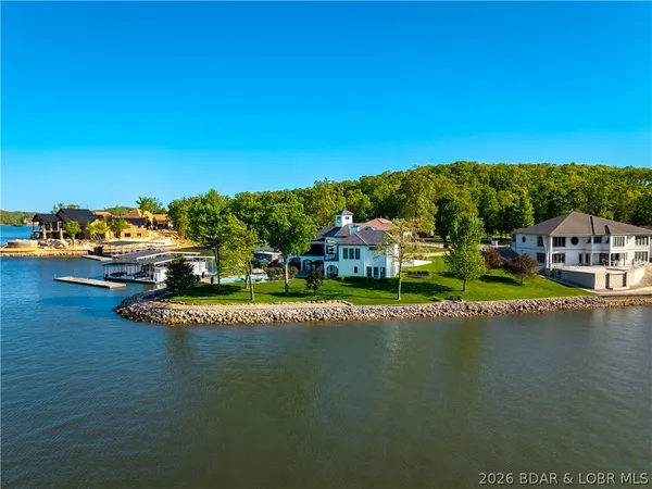 $6,500,000 | 74 Via Preminenta, Sunrise Beach, MO 65079