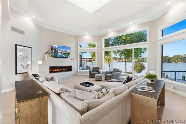 $6,500,000 | 74 Via Preminenta, Sunrise Beach, MO 65079
