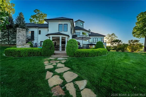 $6,500,000 | 74 Via Preminenta, Sunrise Beach, MO 65079