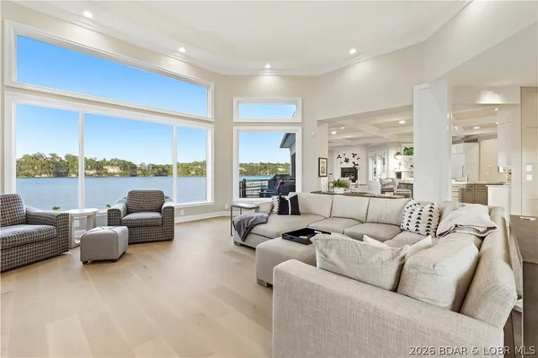 $6,500,000 | 74 Via Preminenta, Sunrise Beach, MO 65079