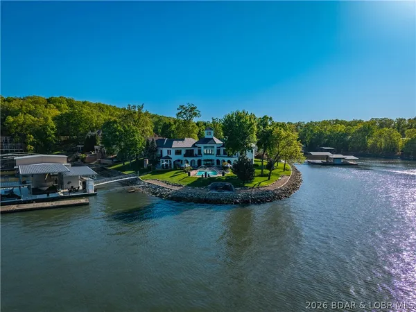 $6,500,000 | 74 Via Preminenta, Sunrise Beach, MO 65079