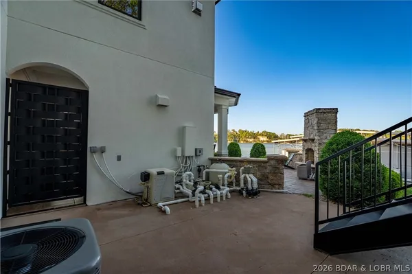 $6,500,000 | 74 Via Preminenta, Sunrise Beach, MO 65079