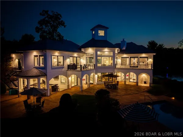 $6,500,000 | 74 Via Preminenta, Sunrise Beach, MO 65079