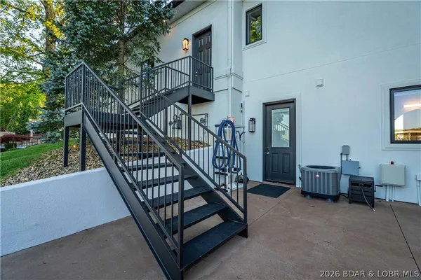 $6,500,000 | 74 Via Preminenta, Sunrise Beach, MO 65079