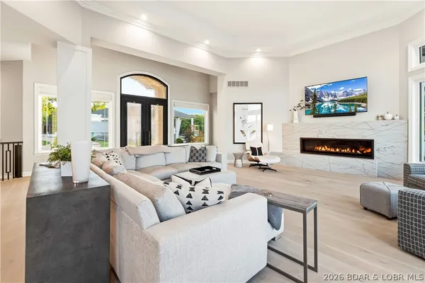 $6,500,000 | 74 Via Preminenta, Sunrise Beach, MO 65079