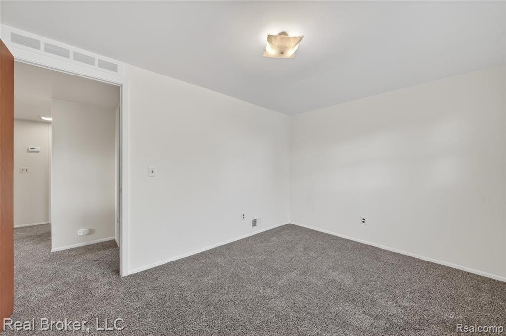 29630 Joy Road Livonia, MI 48150 - Photo 38 of 55 Gallery Image 38
