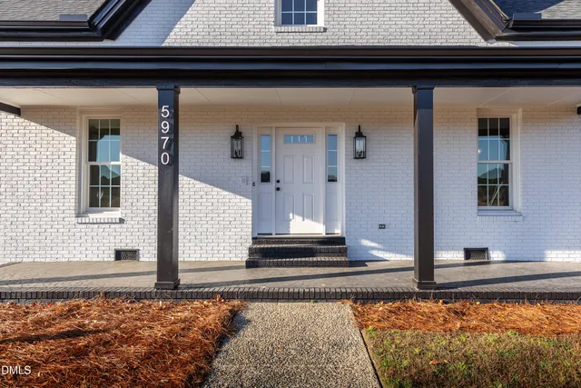 a view of a entryway