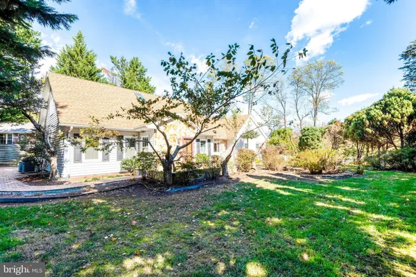 $1,150,000 | 9720 Five Oaks Road, Fairfax, VA 22031