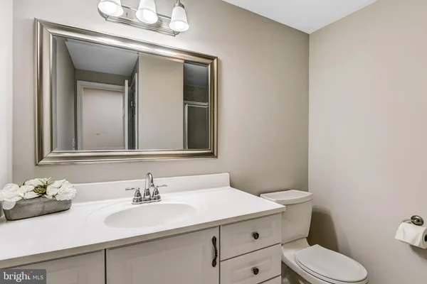 $1,150,000 | 9720 Five Oaks Road, Fairfax, VA 22031