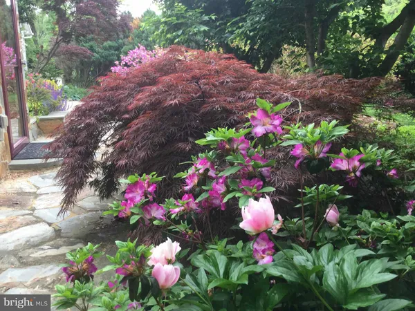 $1,150,000 | 9720 Five Oaks Road, Fairfax, VA 22031