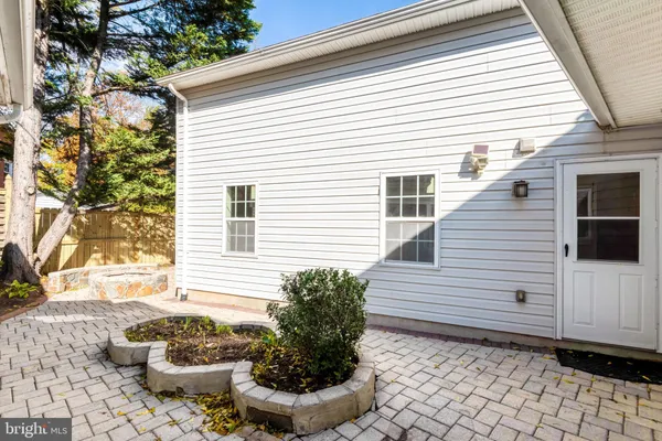 $1,150,000 | 9720 Five Oaks Road, Fairfax, VA 22031