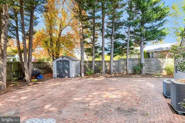 $1,150,000 | 9720 Five Oaks Road, Fairfax, VA 22031