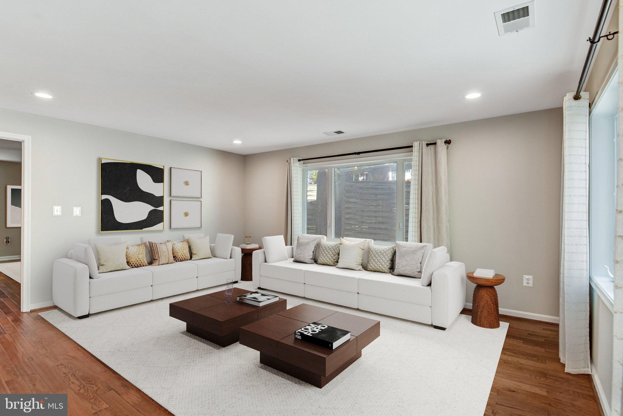 9720 Five Oaks Road Fairfax, VA 22031 - Photo 8 of 91 Virtually staged family room