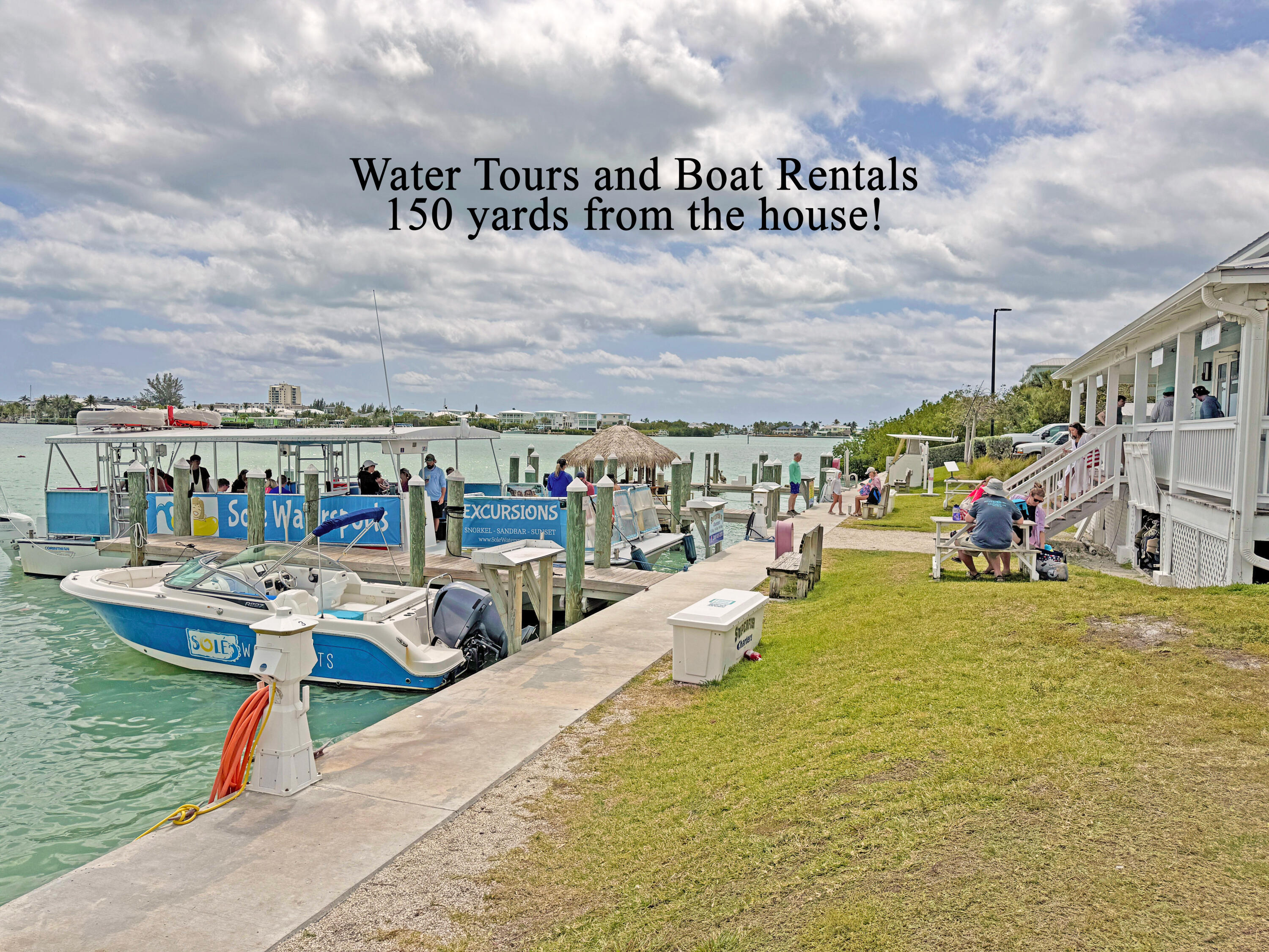 10 Clara Boulevard Marathon, FL 33051 - Photo 39 of 39 a view of a swimming pool with an outdoor seating
