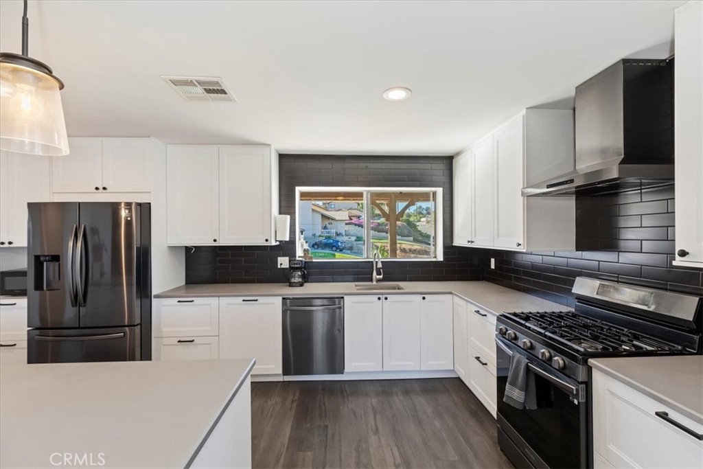 14421 Laurel Drive Riverside, CA 92503 - Photo 20 of 62