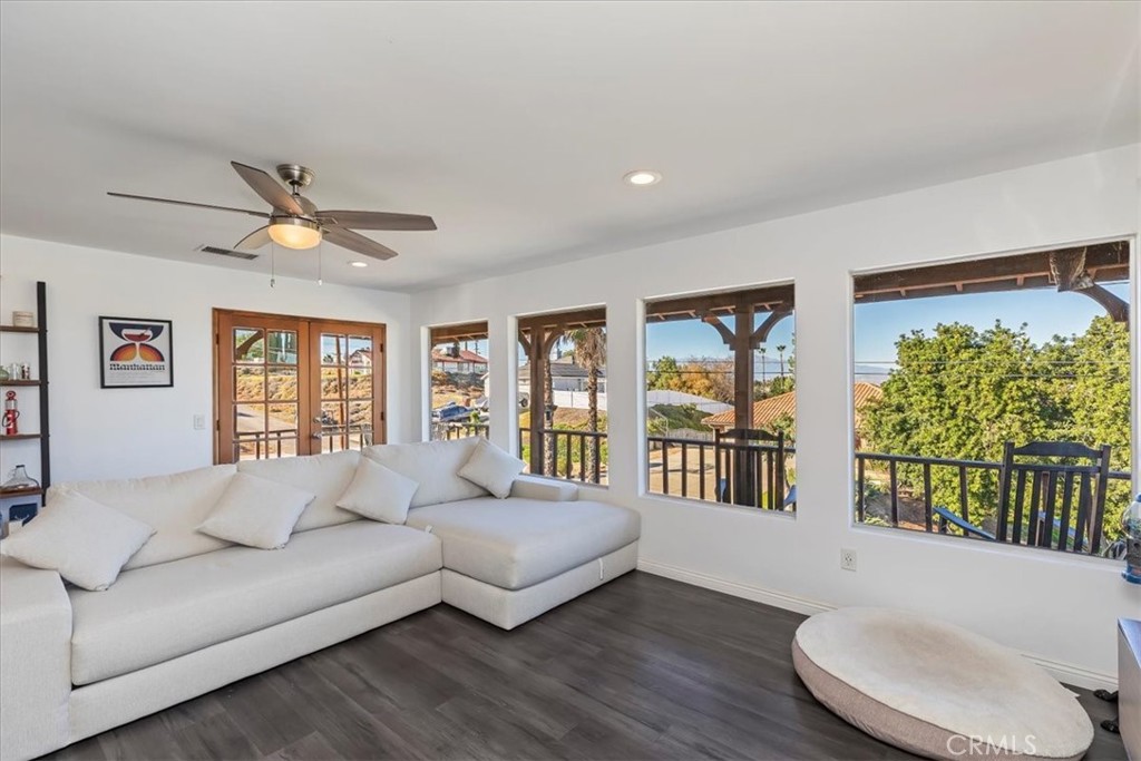 14421 Laurel Drive Riverside, CA 92503 - Photo 26 of 62