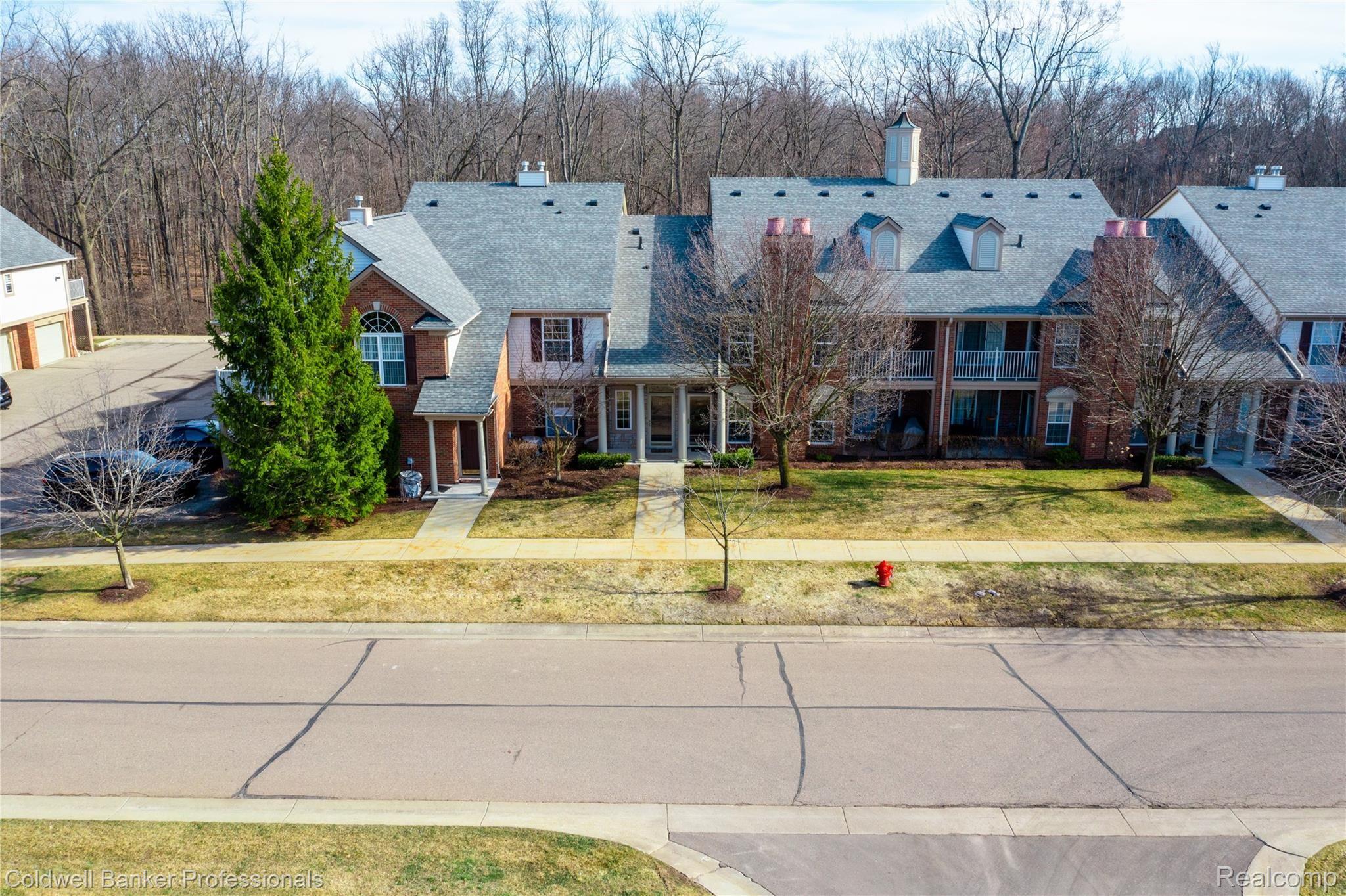 3571 Tremonte Circle Rochester, MI 48306 - Photo 55 of 75 3571_Tremont_Circle_Drone_Large_02.jpg
