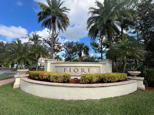 $269,900 | 2309 Myrtlewood Circle East, Unit 2309, Palm Beach Gardens, FL 33418